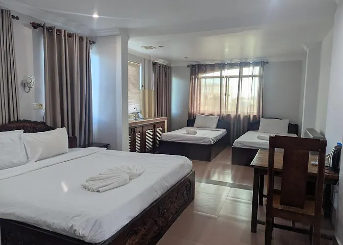 Mony Soksan Hotel 3*